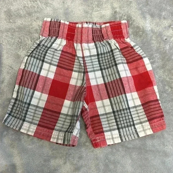 Canada T-Shirt and matching shorts. Size 2T - Picture 5 of 6